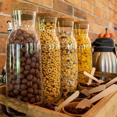 Drewniane Na Splawiu Nad Morzem Hytte