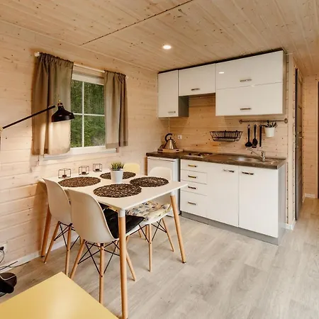 Drewniane Na Splawiu Nad Morzem *