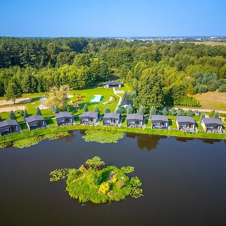 Chata Drewniane Na Splawiu Nad Morzem *