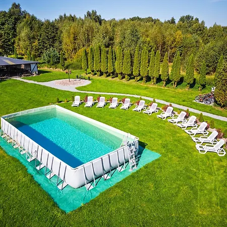 Drewniane Na Splawiu Nad Morzem Hytte