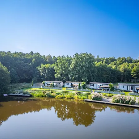 Drewniane Na Splawiu Nad Morzem Hytte *