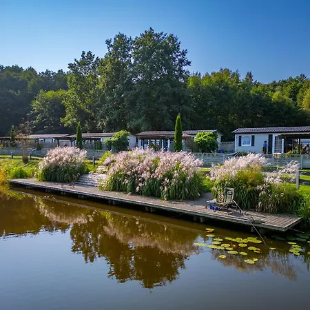 Drewniane Na Spławiu Nad Morzem Domek letniskowy Darłowo