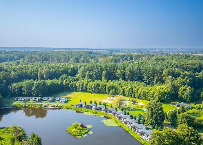 Drewniane Na Splawiu Nad Morzem