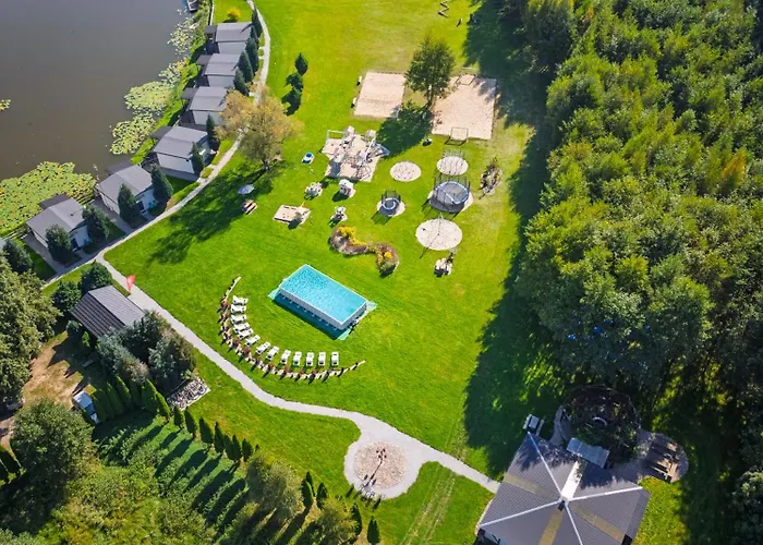 Lodge Drewniane Na Splawiu Nad Morzem *