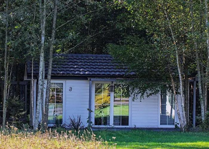 Drewniane Na Splawiu Nad Morzem *